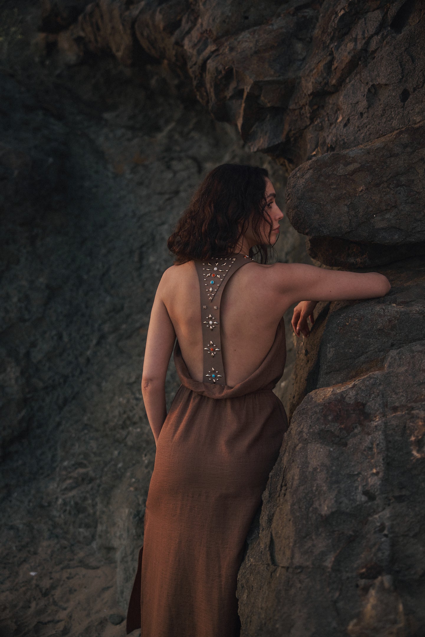 Trok İşlemeli Deri Askılı Maxi Elbise