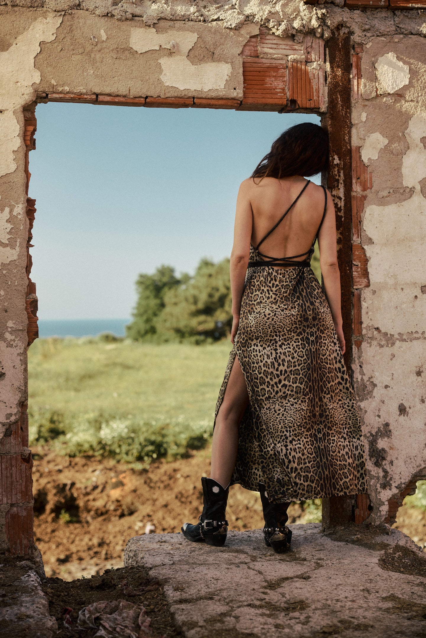 Tek Omuz El Örgüsü Deri Askılı Maxi Elbise